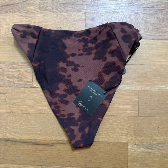 Skatie 'Salty' Bikini Bottom in YELLOWSTONE - Picture 8 of 10